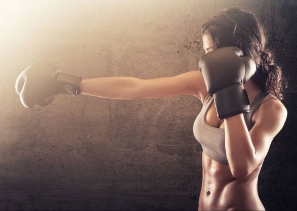 Qualidade premium para desempenho aprimorado Estas luvas de boxe duráveis ​​ajudam você a desenvolver força, resistência, equilíbrio, coordenação e massa muscular, reduzindo o estresse por meio de uma ampla variedade de exercícios de treinamento de força: kickboxing, bolsa pesada, Muay Thai, MMA, treinamento de sparring e fitness treinos na academia.