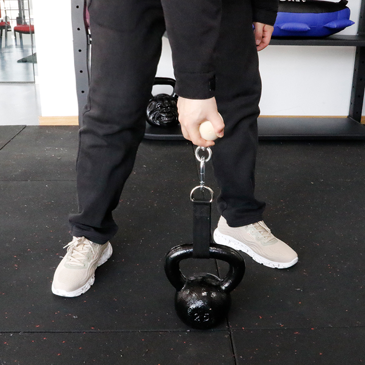 PRÁTICO Facilmente adaptável para realizar uma variedade de exercícios de treinamento visando diferentes músculos.