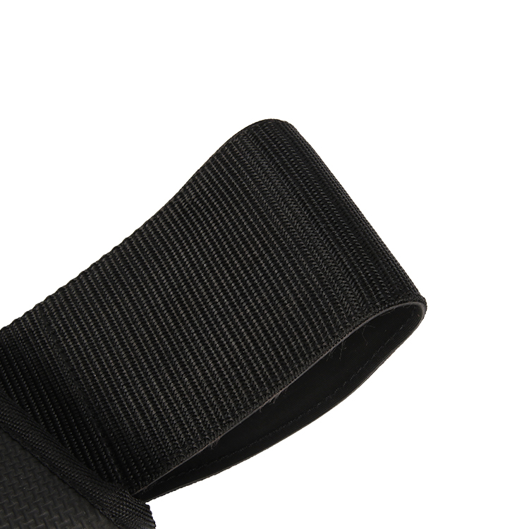 Hip Thrust com bandas em casa Construído com acolchoamento antiderrapante, você não precisa mais se preocupar com o peso deslizando e desequilibrando, proporcionando melhor equilíbrio do que uma barra.
